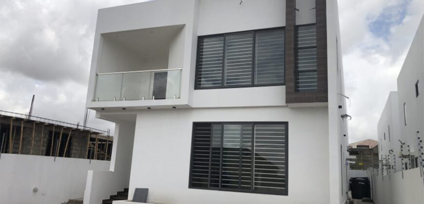 4 bedroom house for sale at Lakeside