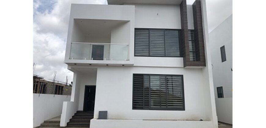 4 bedroom house for sale at Lakeside