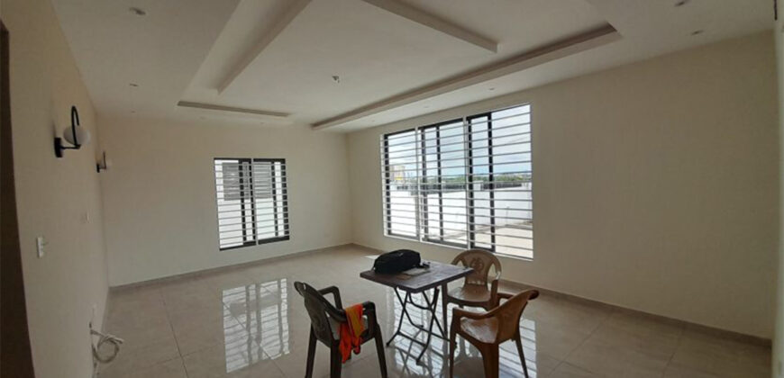 4 bedroom house for sale at Lakeside