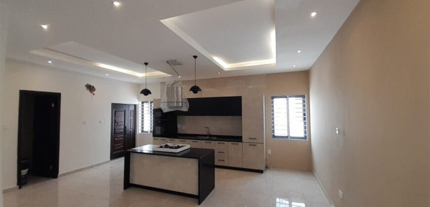 4 bedroom house for sale at Lakeside