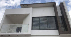 4 bedroom house for sale at Lakeside