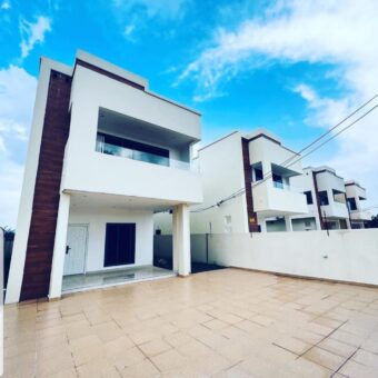 3 & 4bedroom Houses At Ayi Mensah