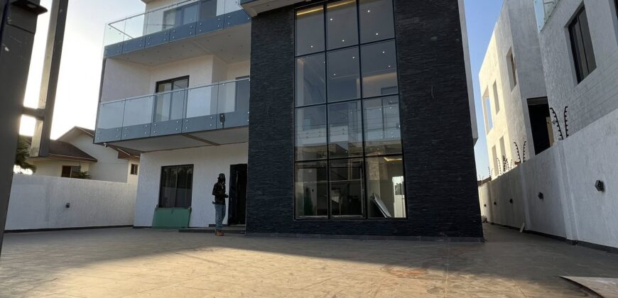 5 Bedroom House for sale in East Legon