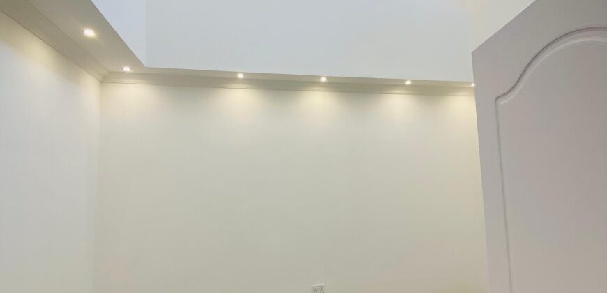 Prime 5-Bedroom Executive Residence in Labone